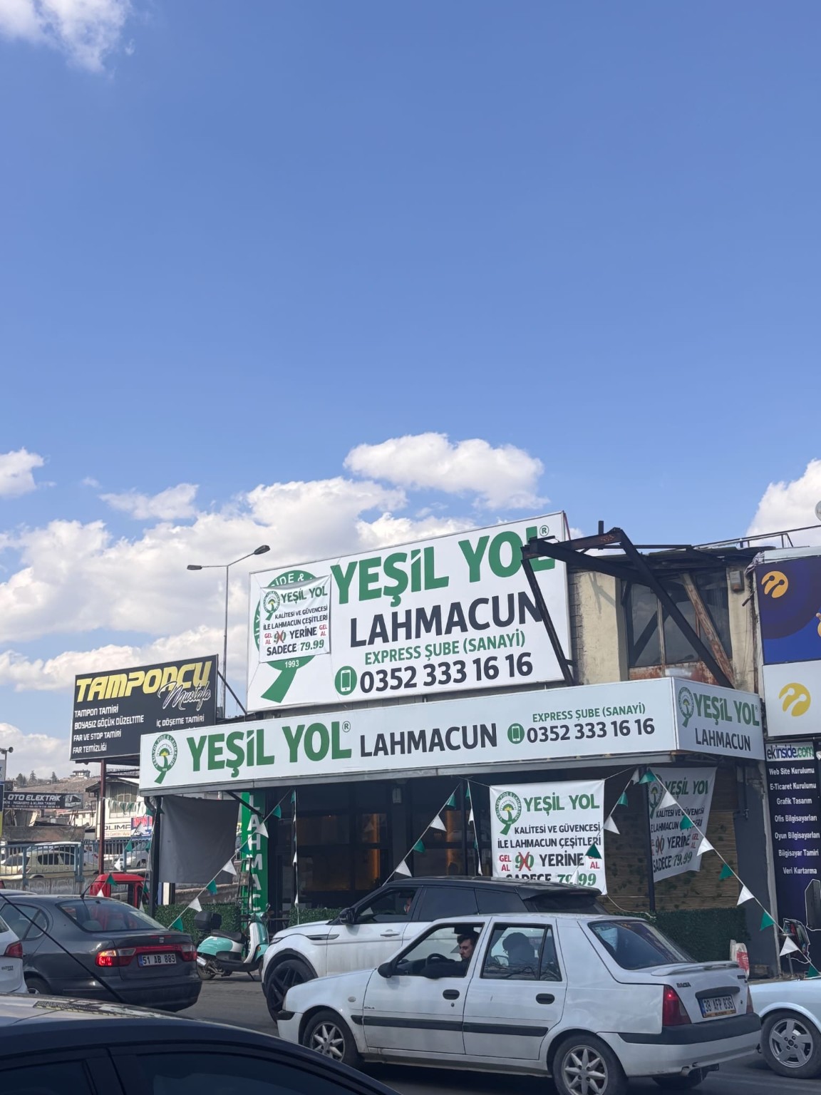 Yeşil Yol Lahmacun Express dış cephesi